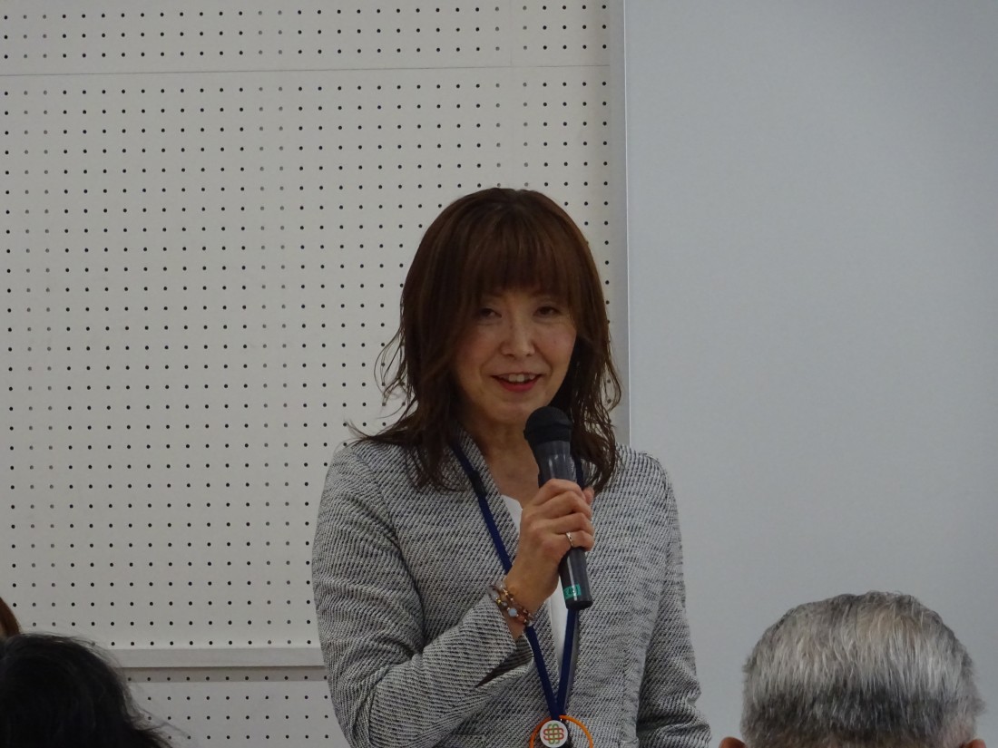 山本則江職員の講義の様子