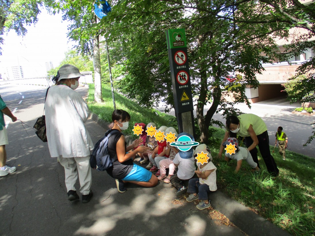 かわいい近隣保育園の園児たちの写真